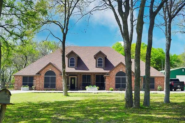 2.83 Acres of Land with Home for Sale in Decatur, Texas