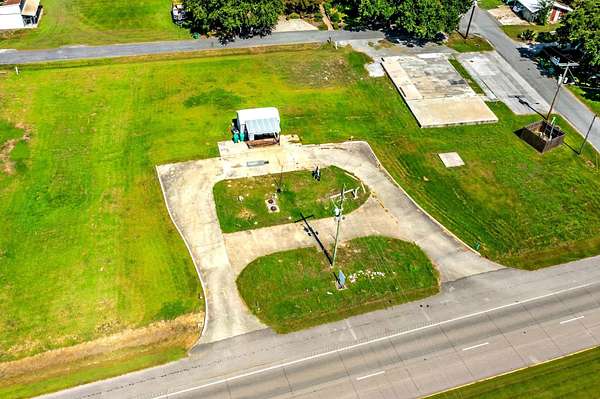 0.68 Acres of Improved Commercial Land for Lease in Golden Meadow, Louisiana