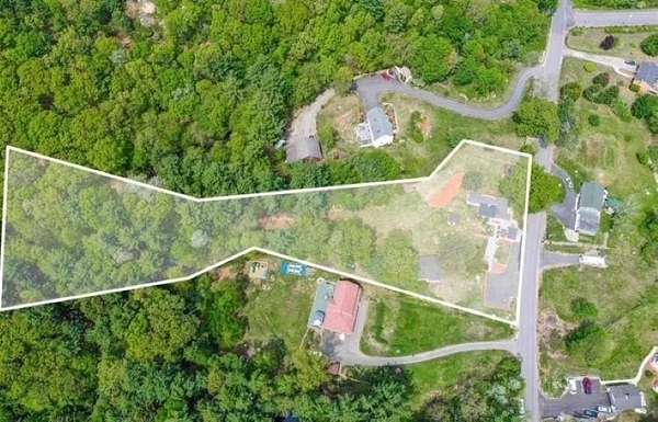 3.65 Acres of Land with Home for Sale in Derry, New Hampshire