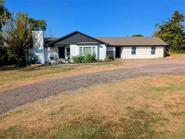 4.82 Acres of Land with Home for Sale in Madill, Oklahoma