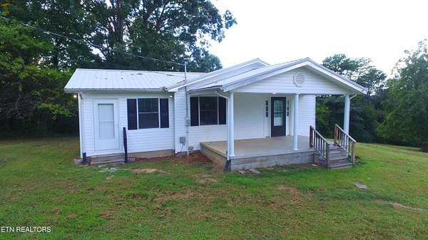 3 Acres of Improved Mixed-Use Land for Sale in Madisonville, Tennessee