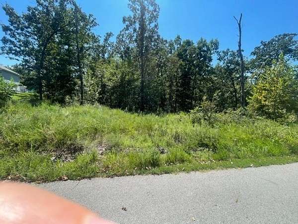 1.33 Acres of Residential Land for Sale in Poplar Bluff, Missouri