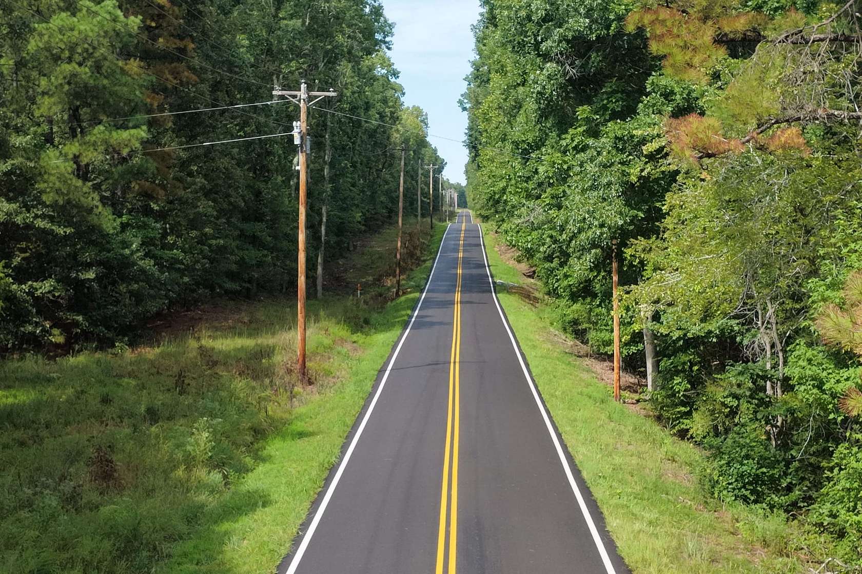 28 Acres of Land for Sale in Holladay, Tennessee