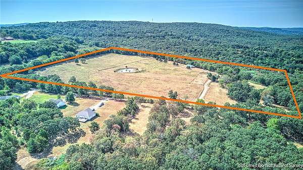 40 Acres of Agricultural Land with Home for Sale in Fayetteville, Arkansas