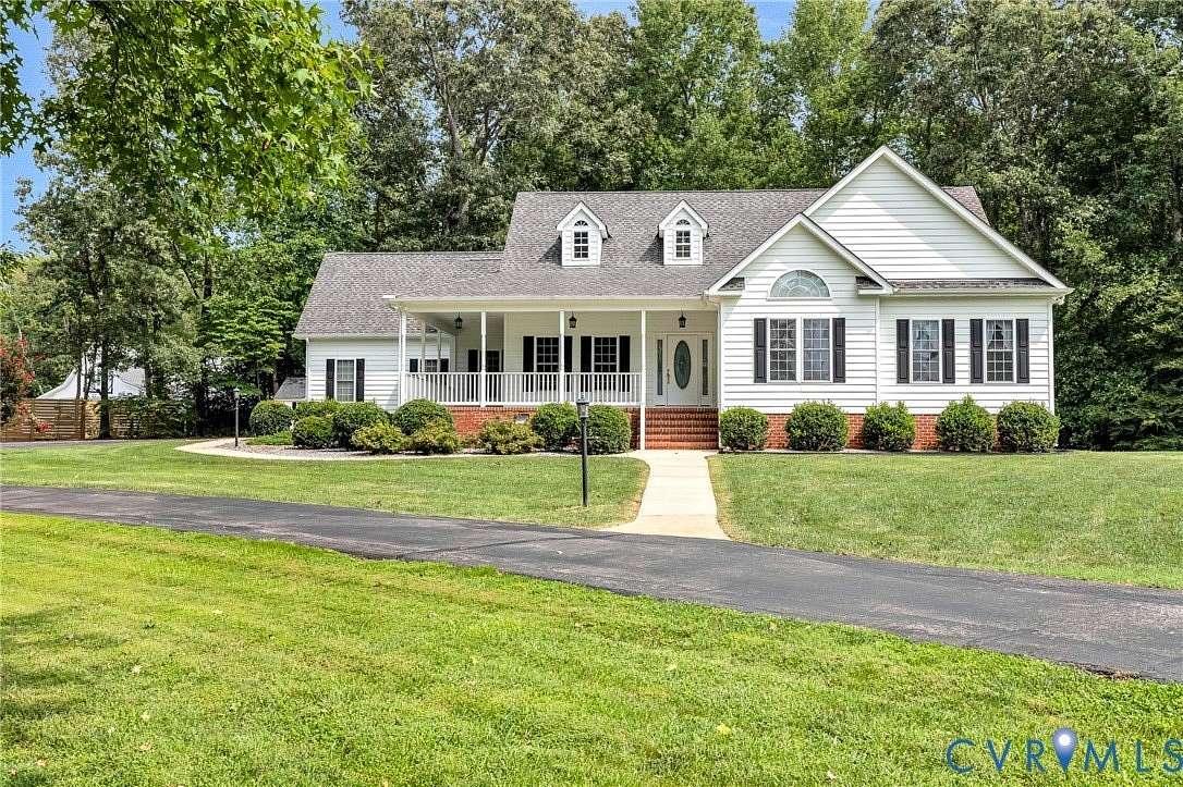 2.24 Acres of Land with Home for Sale in Powhatan, Virginia