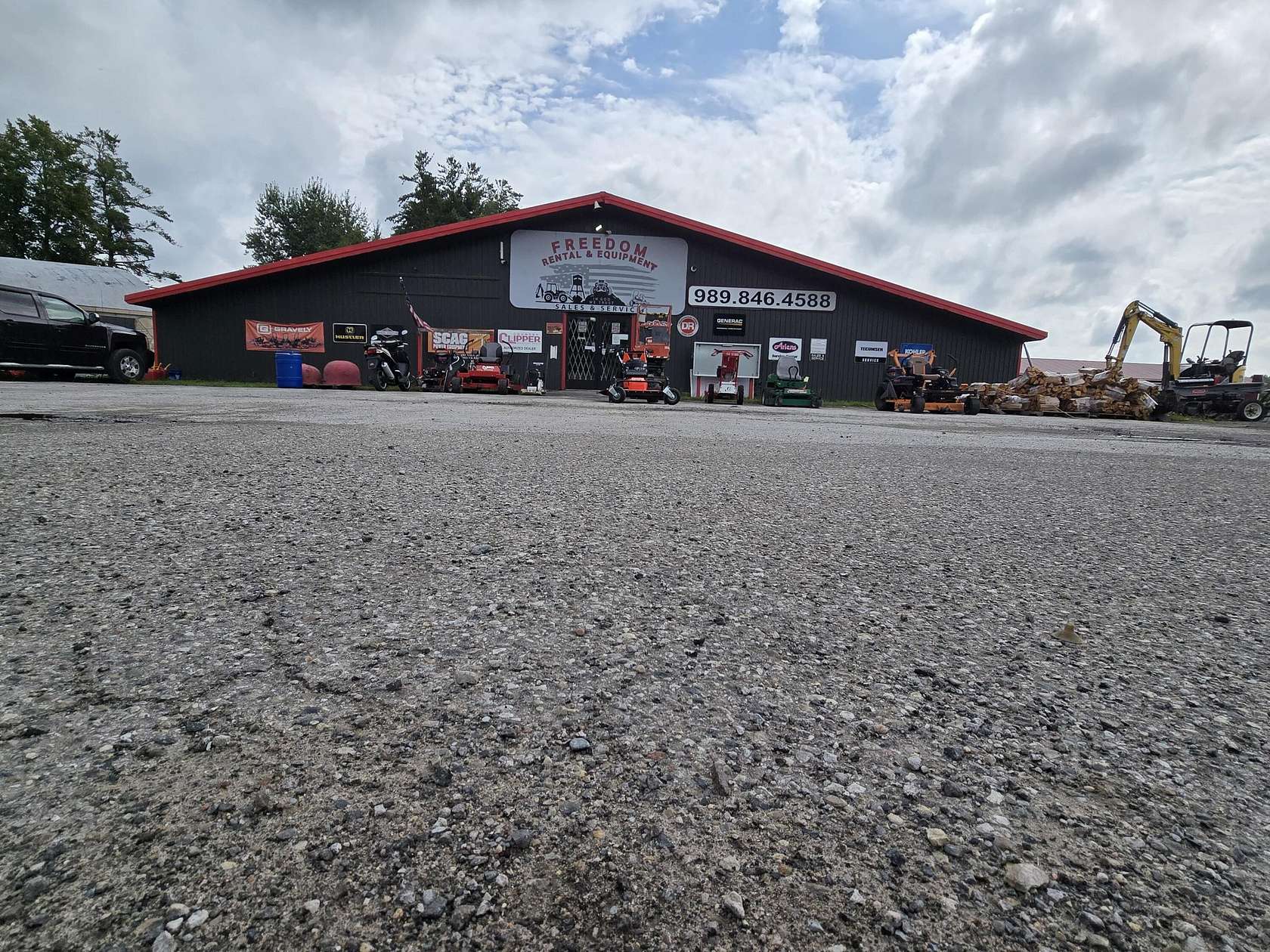6.75 Acres of Improved Commercial Land for Sale in Standish, Michigan