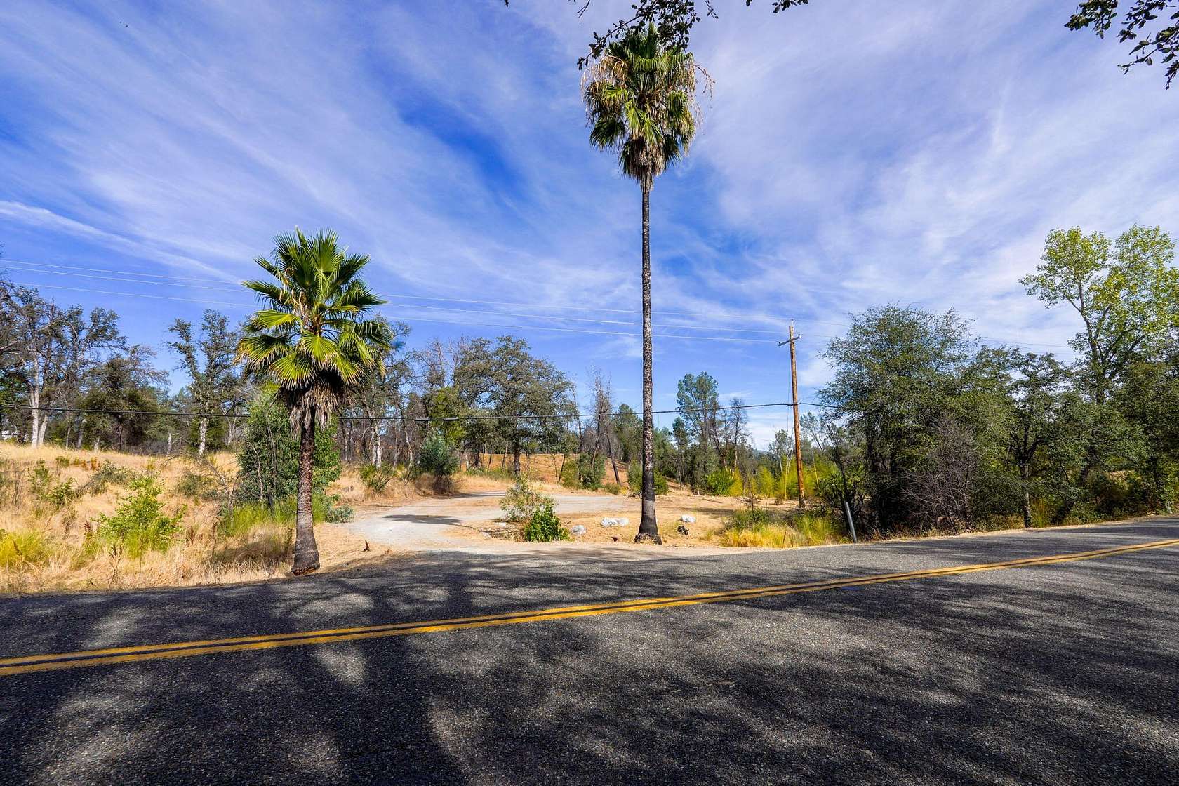 1 Acre of Residential Land for Sale in Redding, California