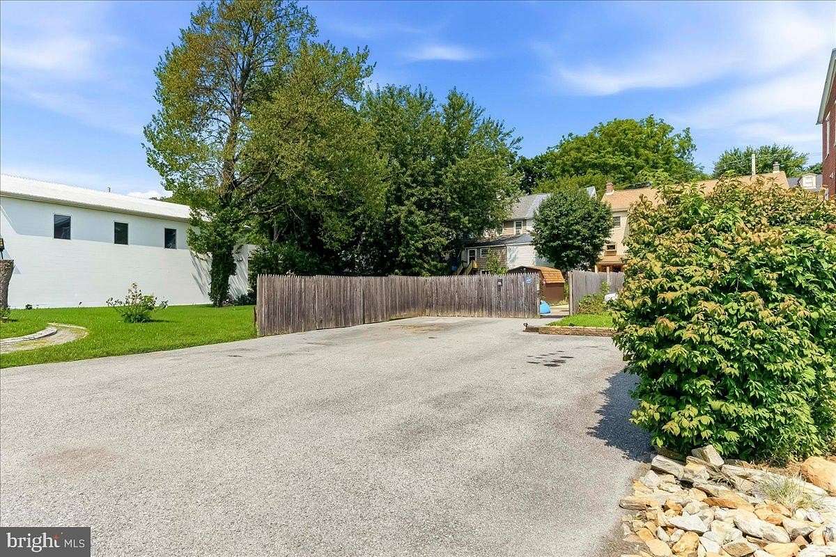 0.04 Acres of Land for Sale in Parkesburg, Pennsylvania