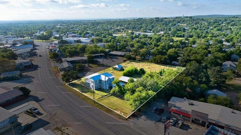 1.55 Acres of Improved Mixed-Use Land for Sale in Mason, Texas