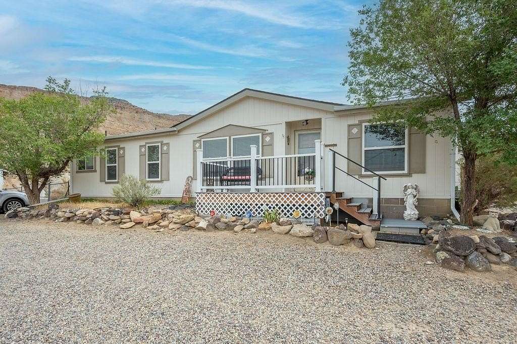 11.7 Acres of Land with Home for Sale in Palisade, Colorado