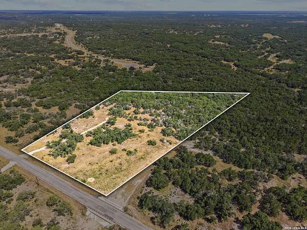 6 Acres of Residential Land for Sale in Hondo, Texas