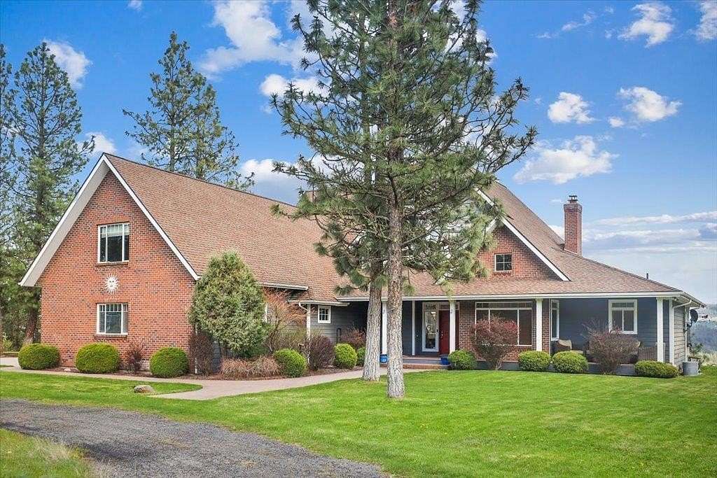 5 Acres of Land with Home for Sale in Spokane, Washington