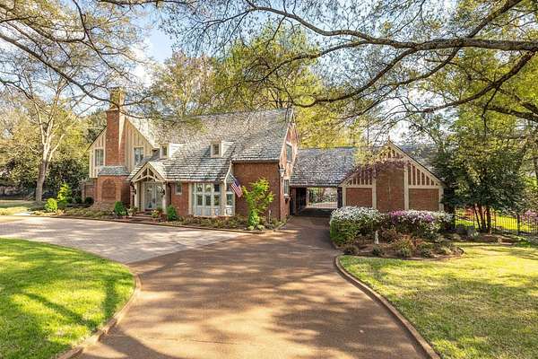 1.9 Acres of Land with Home for Sale in Memphis, Tennessee