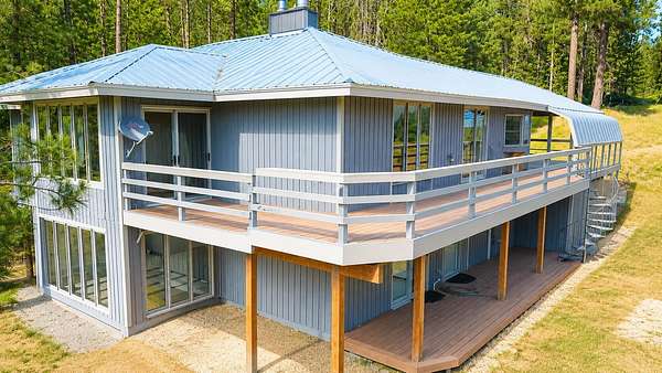 35 Acres of Land with Home for Sale in Chewelah, Washington