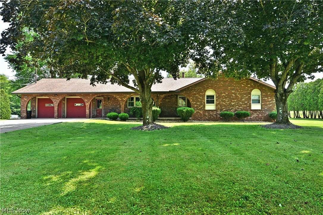 5.17 Acres of Land with Home for Sale in Vienna, Ohio