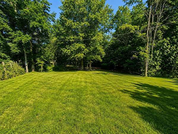 1.33 Acres of Land for Sale in Edmonton, Kentucky