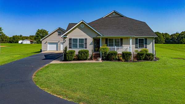 2 Acres of Land with Home for Sale in West Paducah, Kentucky