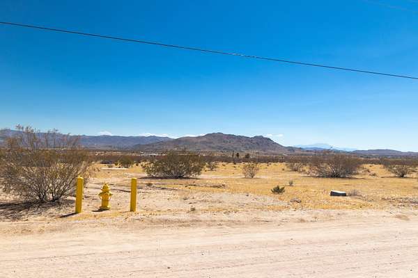 5.39 Acres of Residential Land for Sale in Joshua Tree, California