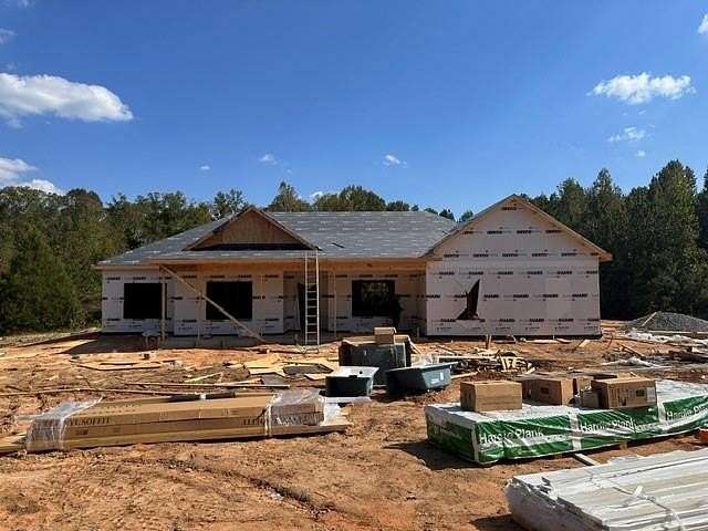 7 Acres of Land with Home for Sale in Opelika, Alabama