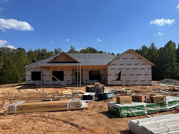 7 Acres of Land with Home for Sale in Opelika, Alabama