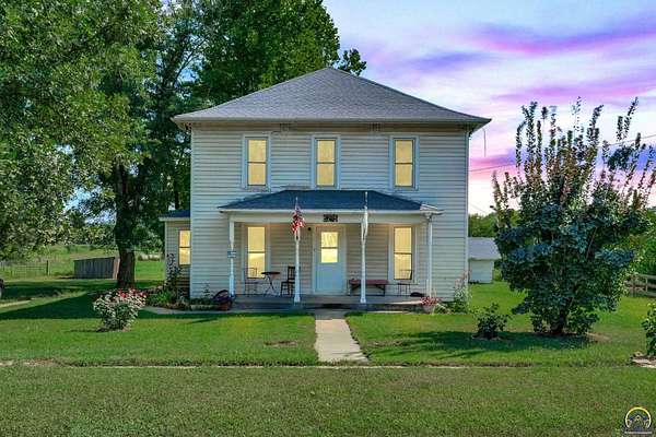 10 Acres of Land with Home for Sale in Valley Falls, Kansas