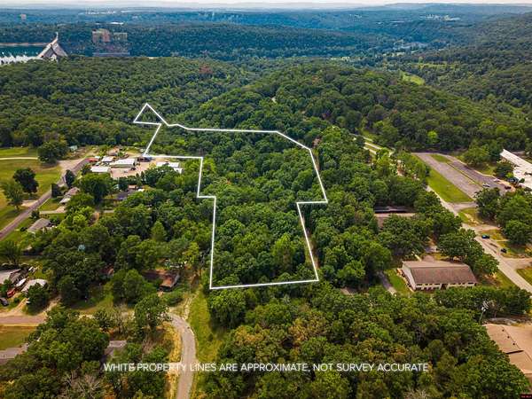 7.35 Acres of Land for Sale in Bull Shoals, Arkansas