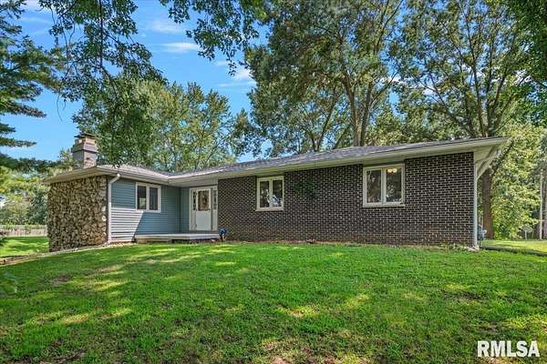 1.57 Acres of Land with Home for Sale in Dawson, Illinois