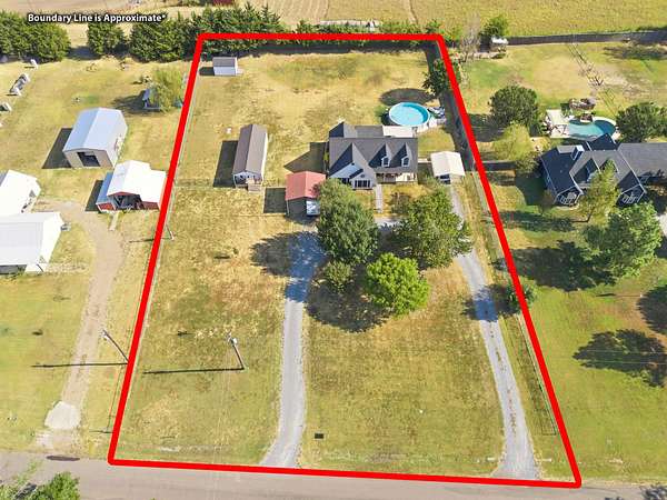 1.5 Acres of Land with Home for Sale in Bonham, Texas