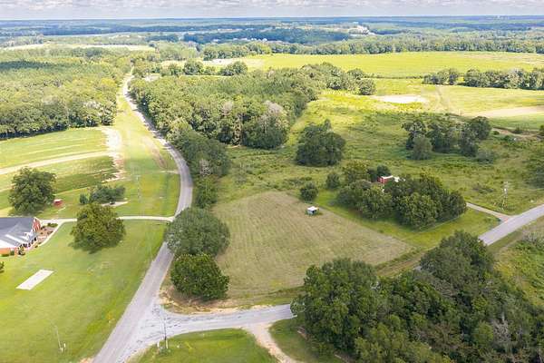1 Acre of Residential Land for Sale in Enterprise, Alabama