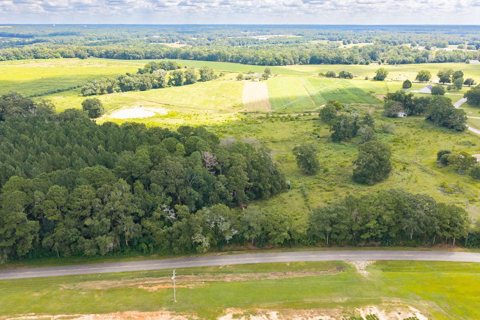1 Acre of Residential Land for Sale in Enterprise, Alabama
