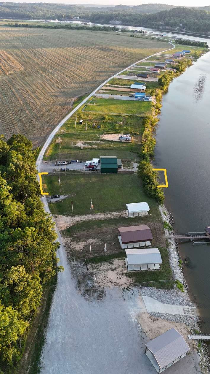 0.41 Acres of Land for Sale in Clifton, Tennessee