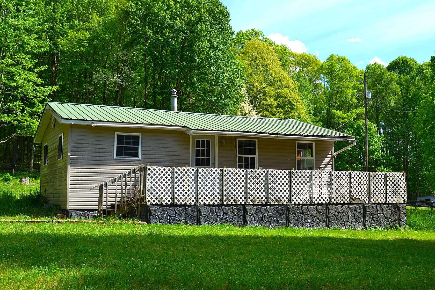 1.54 Acres of Land with Home for Sale in Charmco, West Virginia