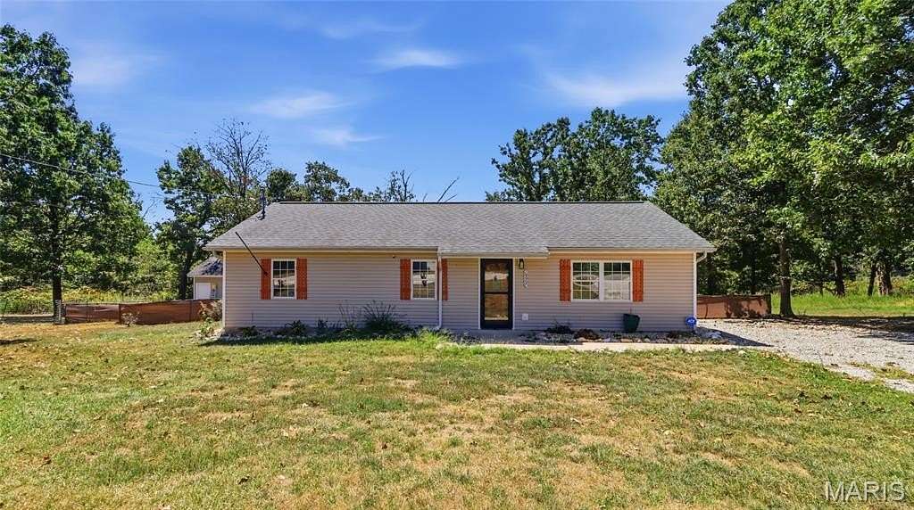 5 Acres of Land with Home for Sale in St. Robert, Missouri