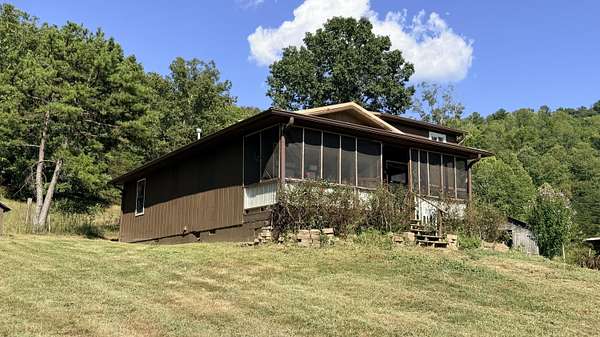 7.85 Acres of Land with Home for Sale in Corbin, Kentucky