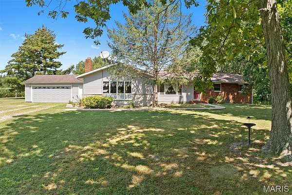 8.48 Acres of Land with Home for Sale in Walnut Hill, Illinois