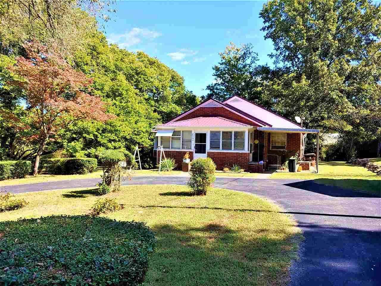 1.7 Acres of Land with Home for Lease in Jefferson City, Tennessee