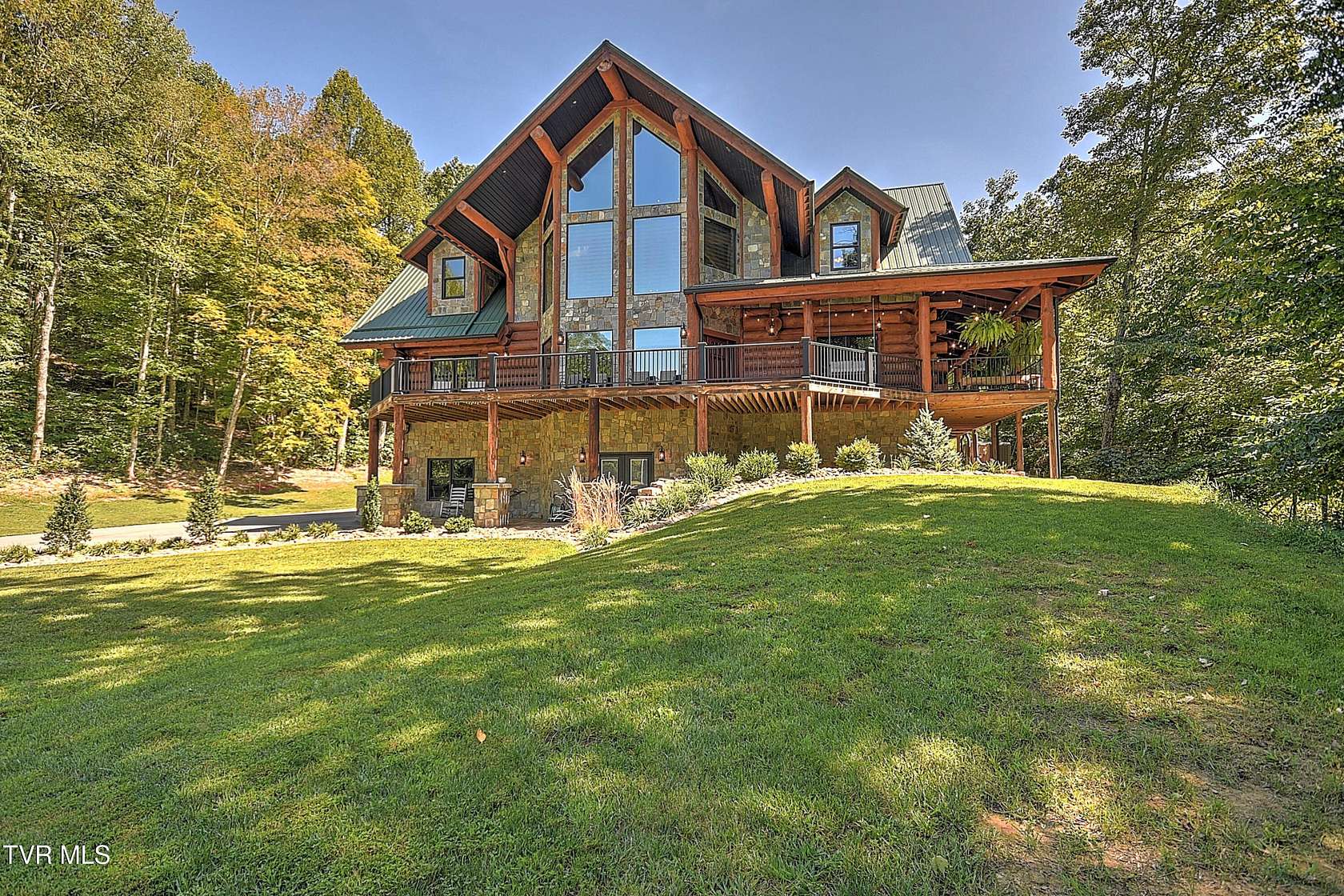 101 Acres of Recreational Land with Home for Sale in Bristol, Virginia