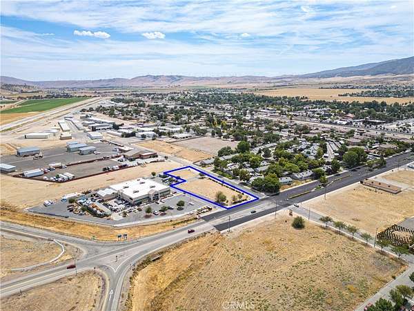 1 Acre of Commercial Land for Sale in Tehachapi, California