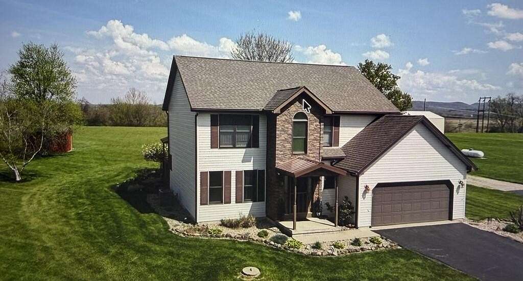 2 Acres of Land with Home for Sale in Chillicothe, Ohio
