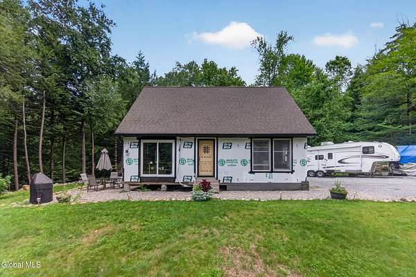 13.8 Acres of Recreational Land with Home for Sale in Fort Ann, New York