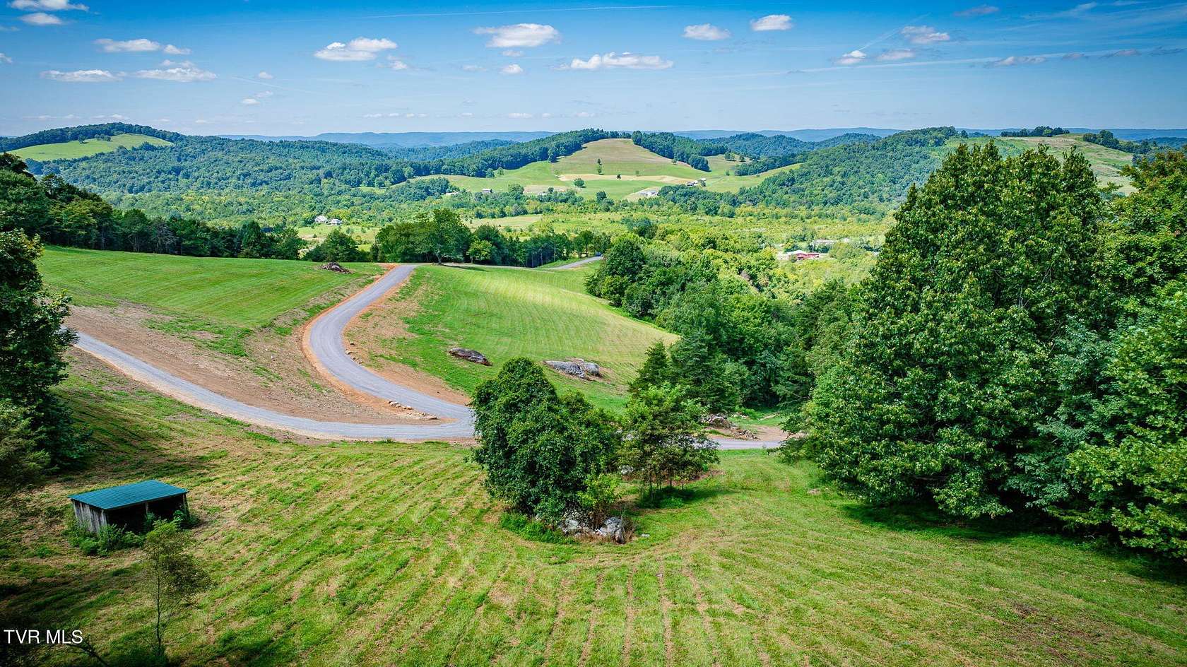 29.5 Acres of Recreational & Residential Land for Sale in Thorn Hill, Tennessee