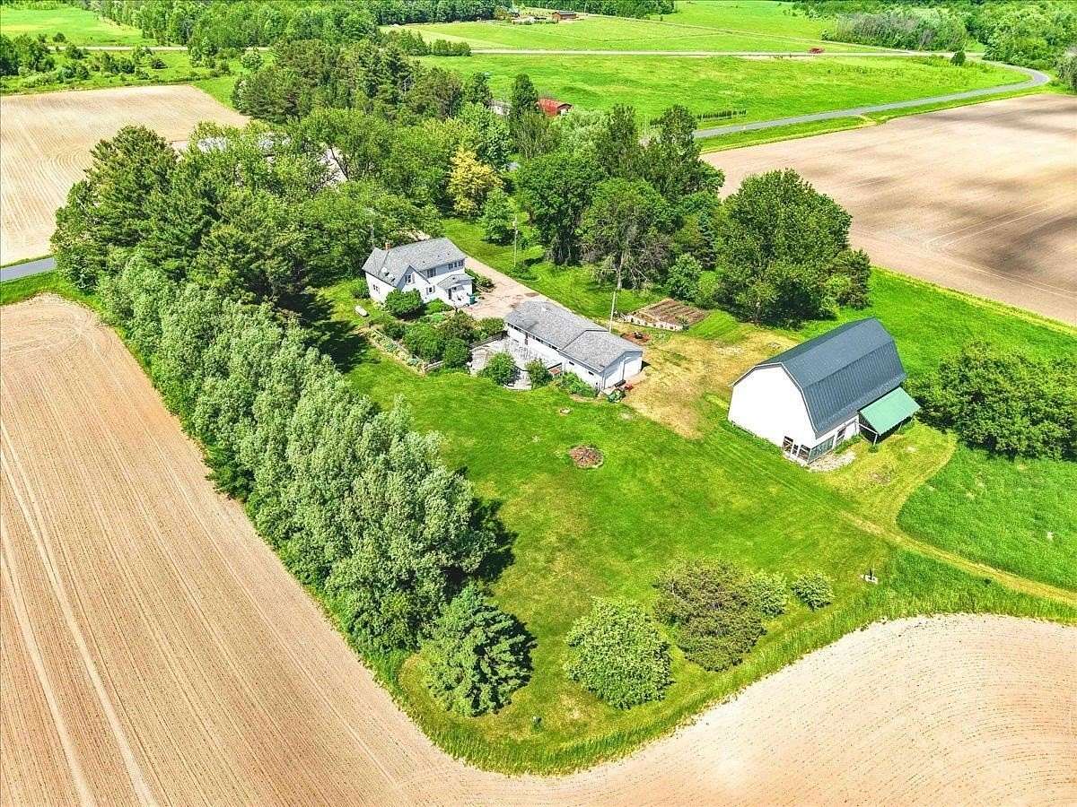 66.8 Acres of Land with Home for Sale in Vesper, Wisconsin