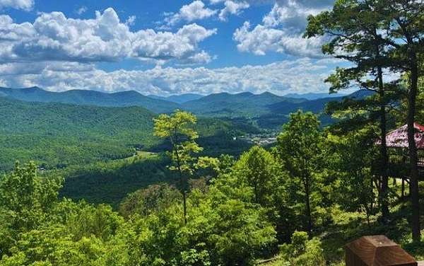 1.22 Acres of Residential Land for Sale in Young Harris, Georgia