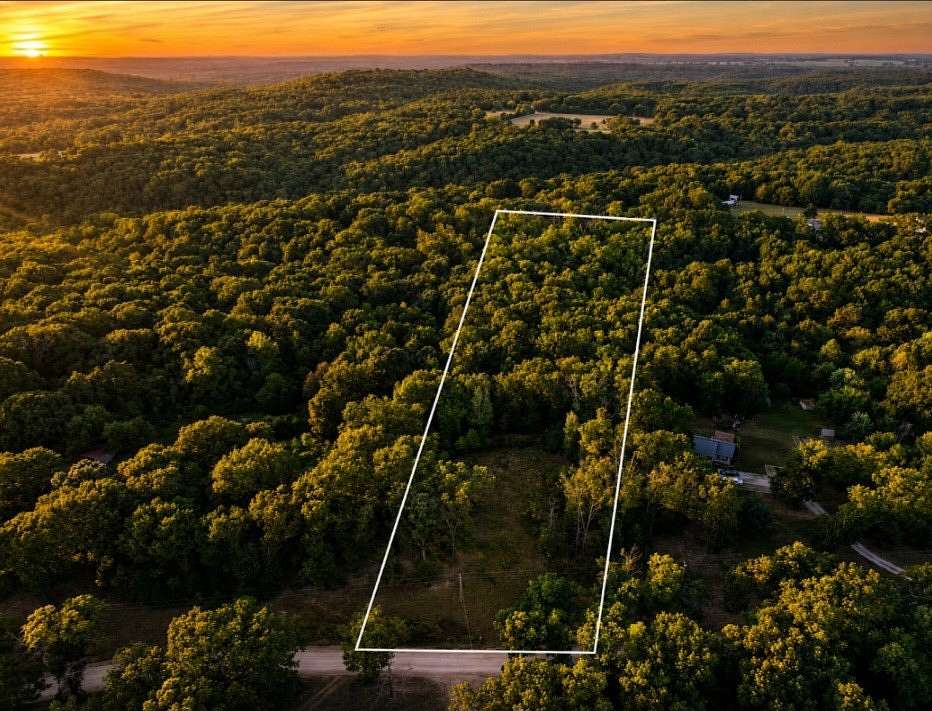 4 Acres of Residential Land for Sale in Garfield, Arkansas