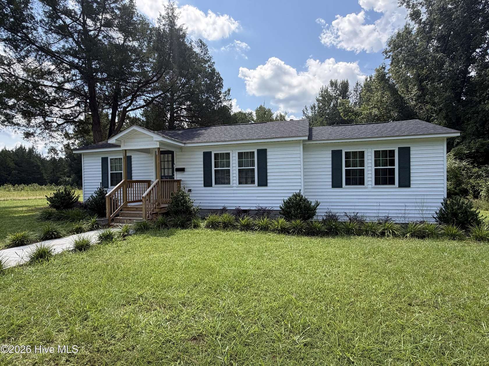 5.5 Acres of Land with Home for Lease in Maple Hill, North Carolina
