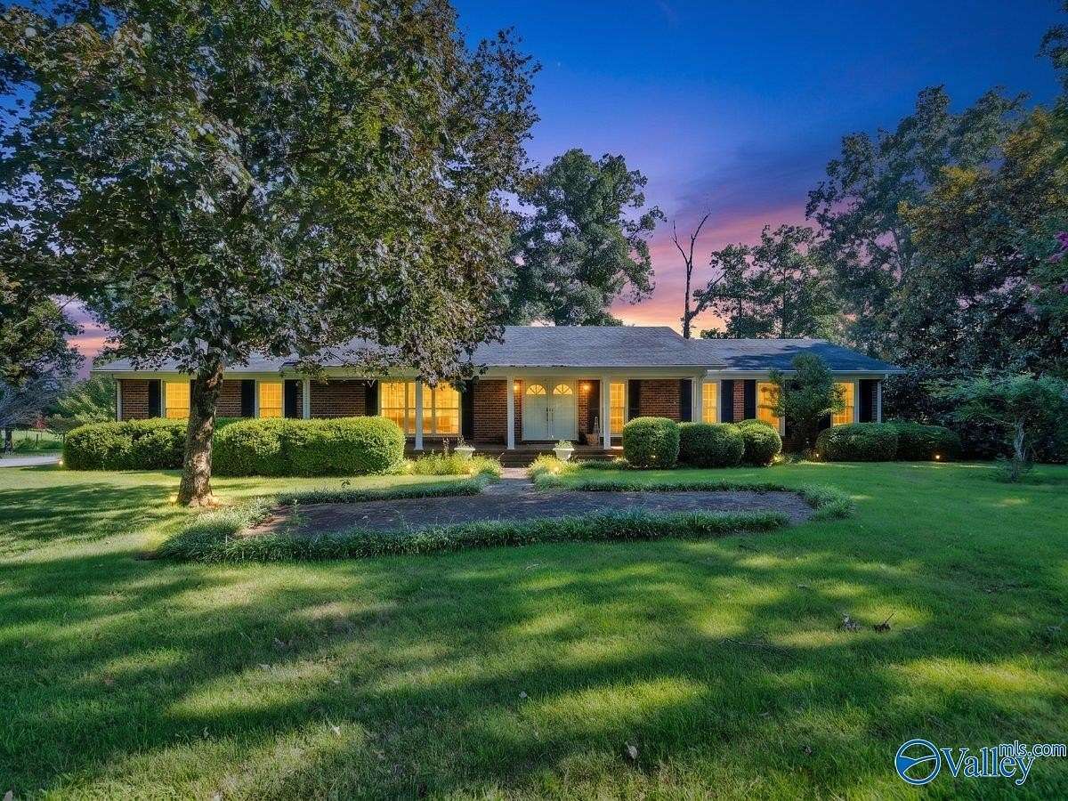 11.6 Acres of Land with Home for Sale in Section, Alabama