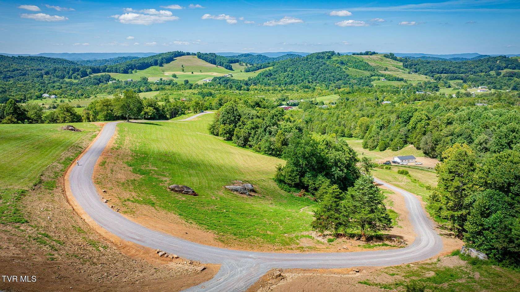 7.13 Acres of Residential Land for Sale in Thorn Hill, Tennessee