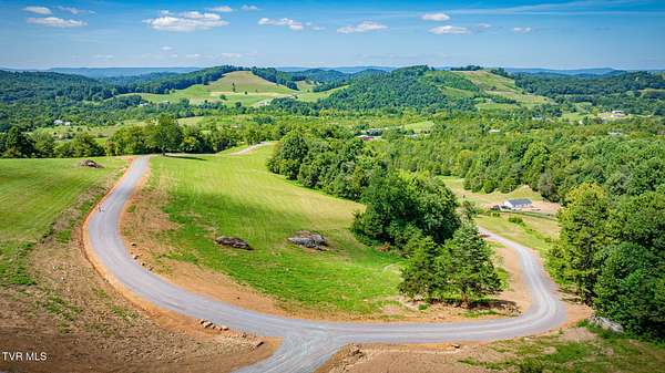 7.13 Acres of Residential Land for Sale in Thorn Hill, Tennessee