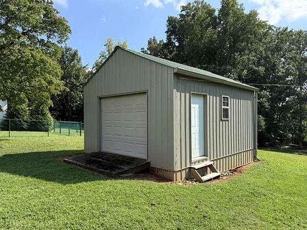1.3 Acres of Land for Auction in McMinnville, Tennessee