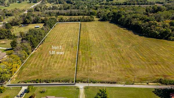 5 Acres of Residential Land for Sale in Portland, Tennessee